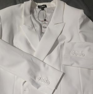 White boyfriend blazer